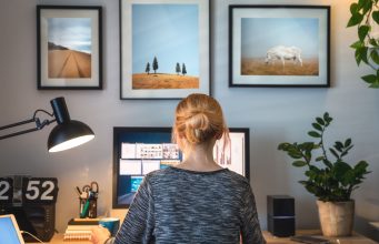 Cara Tetap Produktif Kerja di Rumah Tanpa Menyia-nyiakan Waktu Cara Tetap Produktif Kerja di Rumah