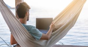 Tips Freelance Agar Tidak Merasa Kesepian Meski Bekerja Sendiri Tips freelance agar tidak merasa kesepian